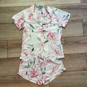 Plum Pretty Sugar shortie set in funny bunny peony print